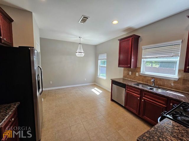 99 Matador Way, Newnan, GA 30263