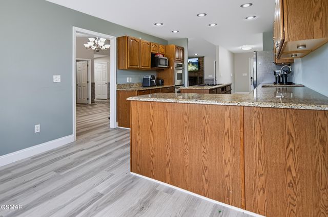 1511 Snapp Road, Sevierville, TN 37862