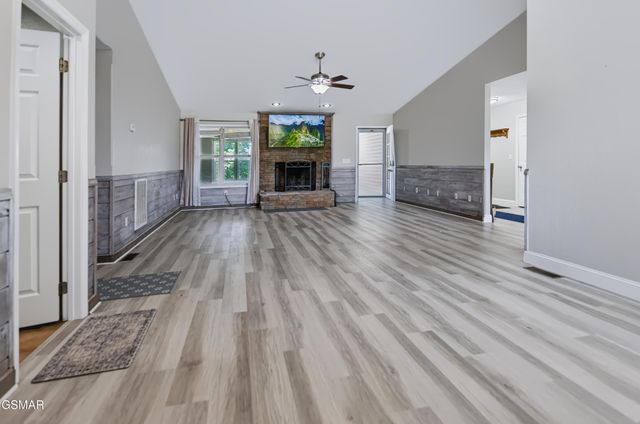 1511 Snapp Road, Sevierville, TN 37862
