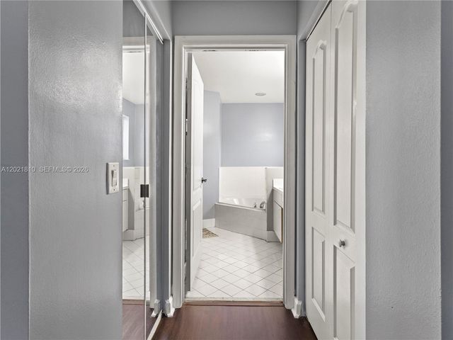 5033 NW 114th Ct, Doral, FL 33178
