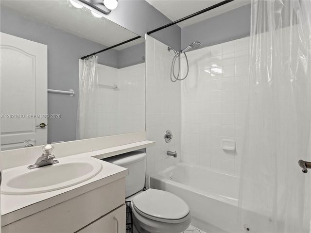 5033 NW 114th Ct, Doral, FL 33178