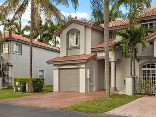 5033 NW 114th Ct, Doral, FL 33178