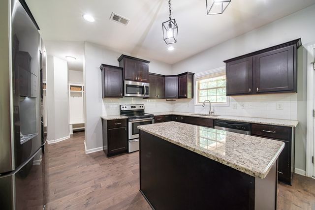 839 Sweetbay Parkway, Hamilton, GA 31811