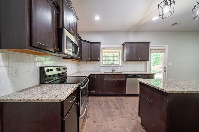 839 Sweetbay Parkway, Hamilton, GA 31811