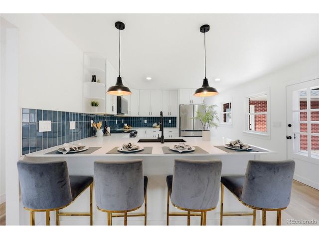 2900 S Golden Way, Denver, CO 80227