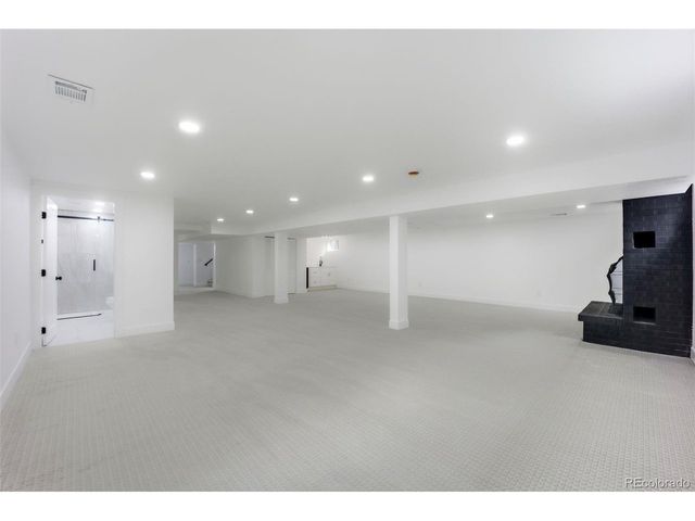 2900 S Golden Way, Denver, CO 80227