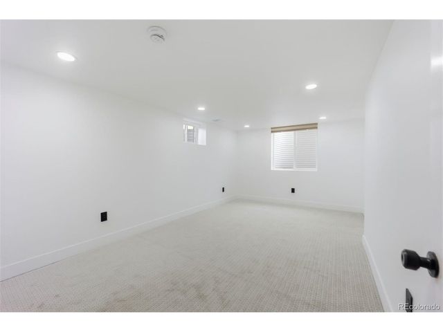 2900 S Golden Way, Denver, CO 80227