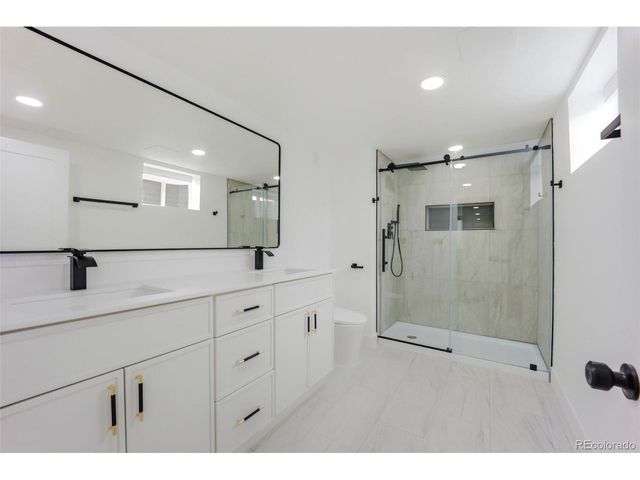 2900 S Golden Way, Denver, CO 80227