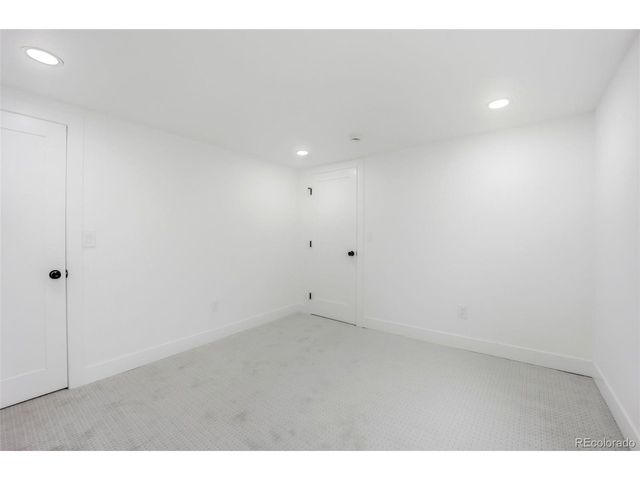 2900 S Golden Way, Denver, CO 80227