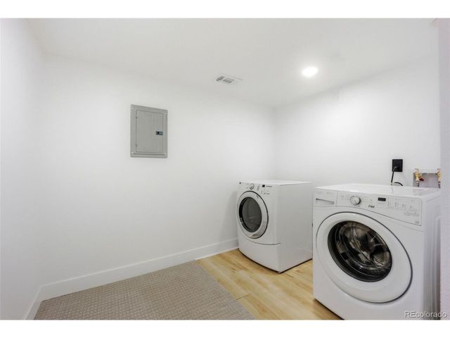 2900 S Golden Way, Denver, CO 80227