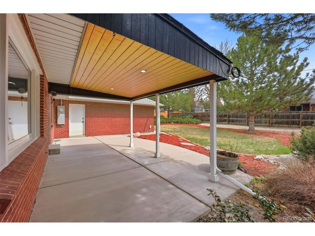 2900 S Golden Way, Denver, CO 80227