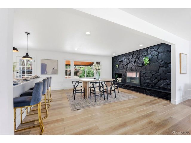 2900 S Golden Way, Denver, CO 80227