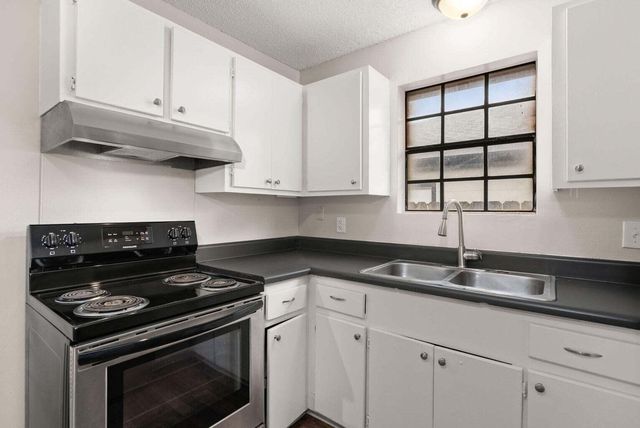 1820 Iris Street, North Charleston, SC 29405