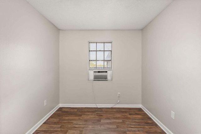 1820 Iris Street, North Charleston, SC 29405