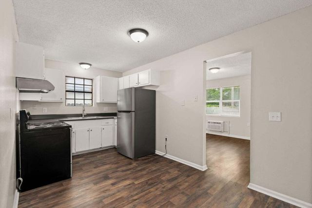 1820 Iris Street, North Charleston, SC 29405