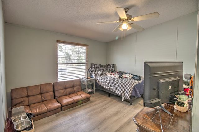 522 STONE CIRCLE, Gordonville, TX 76245