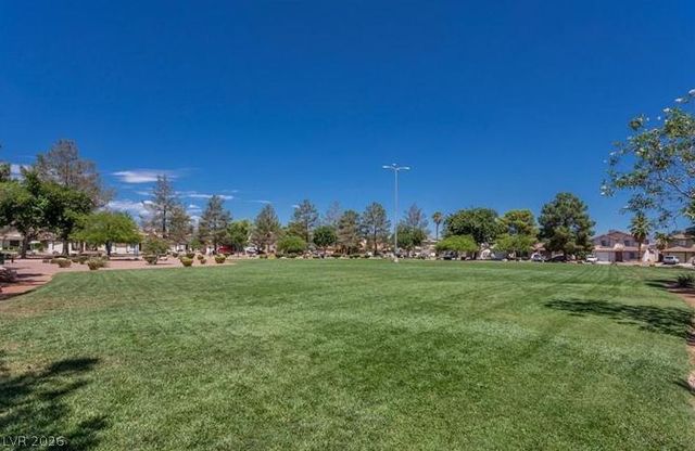 2748 Chokeberry Court, Las Vegas, NV 89108