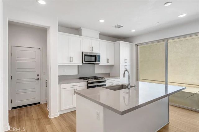 13832 Gazania Lane, Fontana, CA 92336