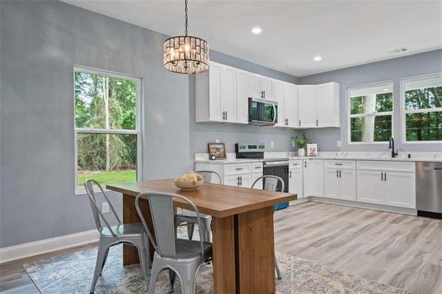 231 Wood Street, Commerce, GA 30529