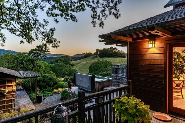 10601 Slattery Rd, Glen Ellen, CA 95442