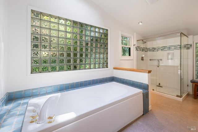 10601 Slattery Rd, Glen Ellen, CA 95442