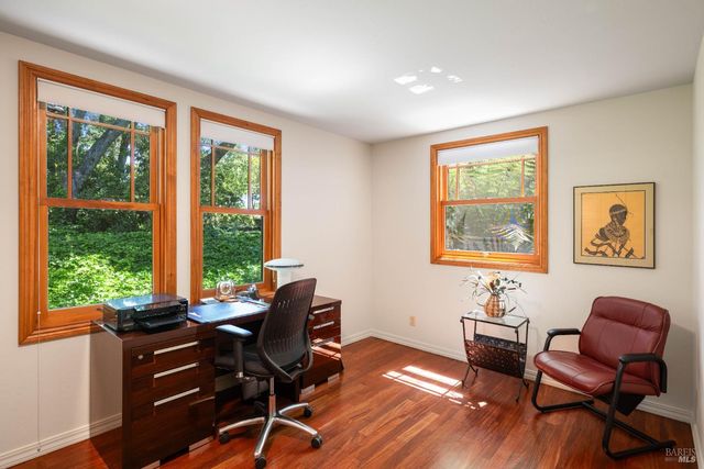 10601 Slattery Rd, Glen Ellen, CA 95442