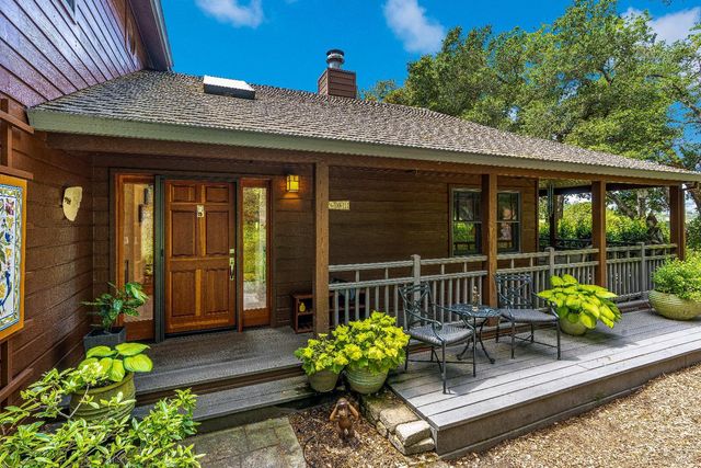 10601 Slattery Rd, Glen Ellen, CA 95442