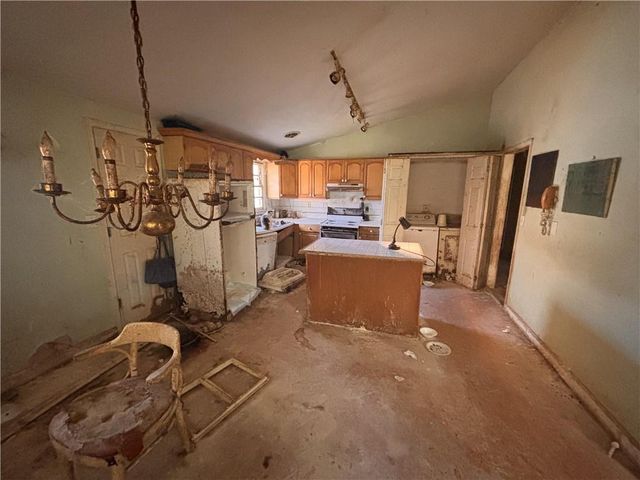 1845 Delphine Drive, Decatur, GA 30032