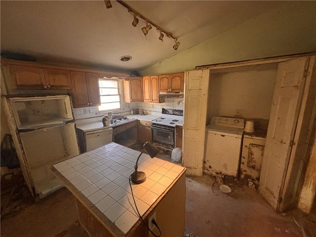 1845 Delphine Drive, Decatur, GA 30032