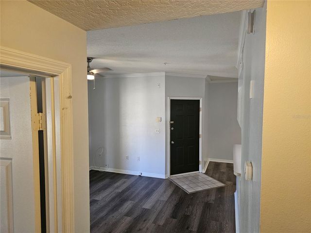 5620 PINNACLE HEIGHTS CIRCLE 304, Tampa, FL 33624