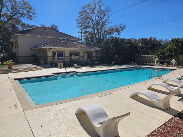 5620 PINNACLE HEIGHTS CIRCLE 304, Tampa, FL 33624