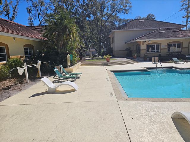 5620 PINNACLE HEIGHTS CIRCLE 304, Tampa, FL 33624