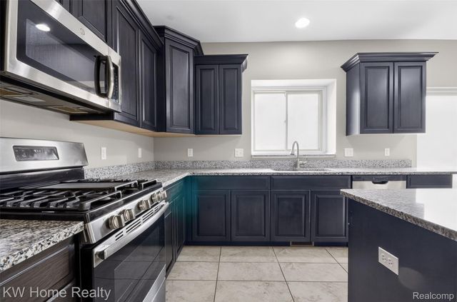 36188 English Drive, Sterling Heights, MI 48310