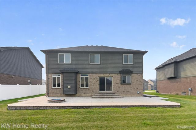 36188 English Drive, Sterling Heights, MI 48310