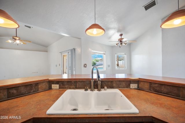 4153 S PAIUTE Way, Sierra Vista, AZ 85650