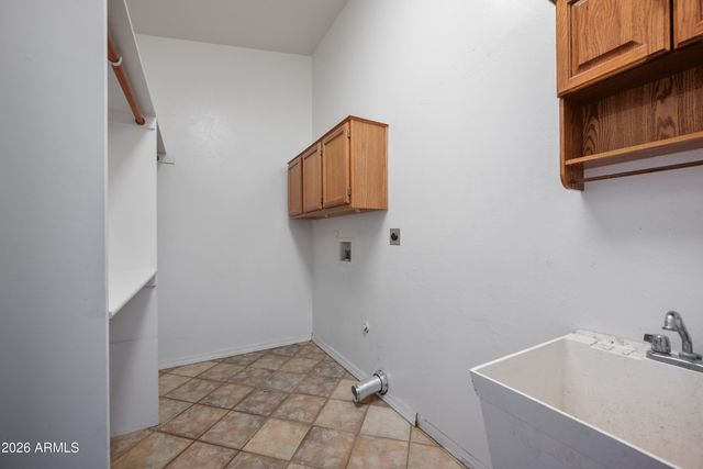 4153 S PAIUTE Way, Sierra Vista, AZ 85650