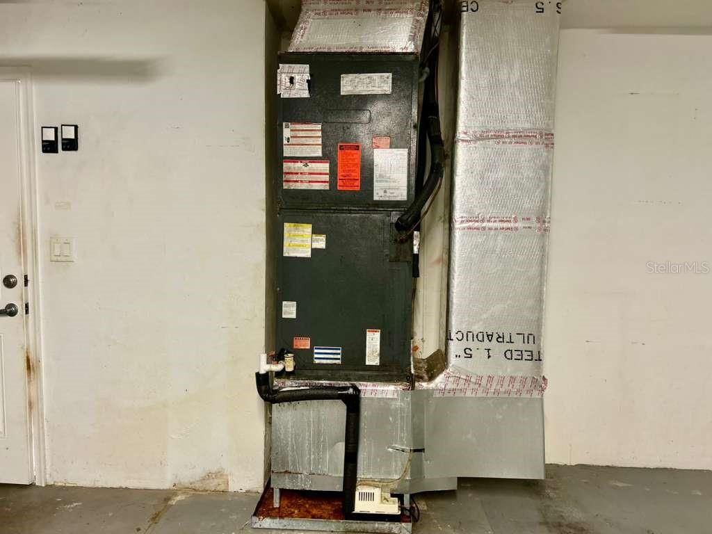 Image 20 of property listing at 650 NE 5TH STREET, Pompano Beach, FL 33060