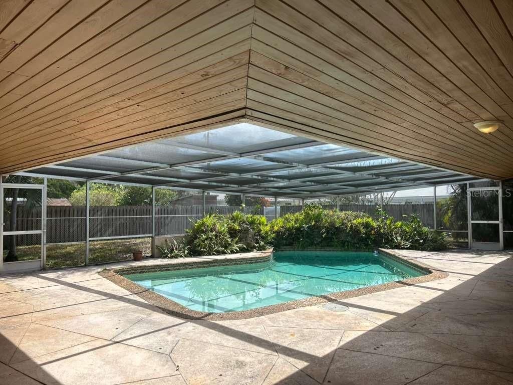 Image 24 of property listing at 650 NE 5TH STREET, Pompano Beach, FL 33060