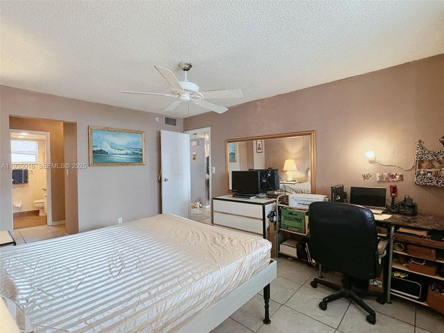 410 SE 2nd St 406, Hallandale Beach, FL 33009