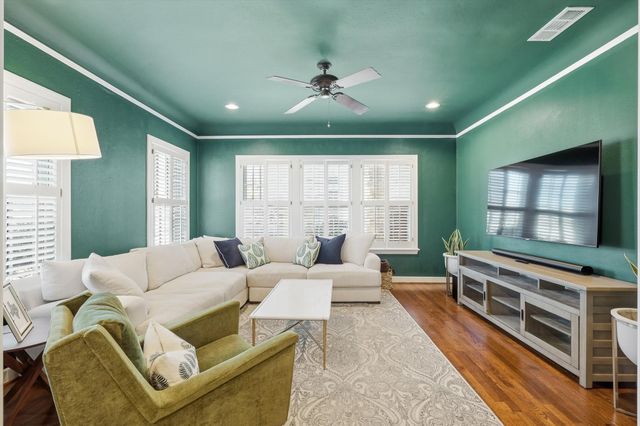 6612 Lakeshore Drive, Dallas, TX 75214