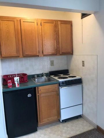 2312 N 71st STREET, Wauwatosa, WI 53213