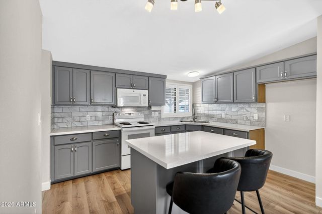 11275 N 99TH Avenue 13, Peoria, AZ 85345