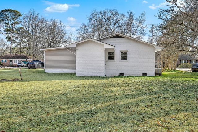 233 N Pandora Drive, Goose Creek, SC 29445