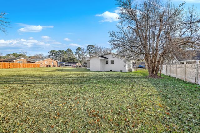 233 N Pandora Drive, Goose Creek, SC 29445