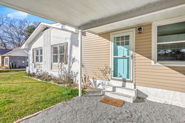 233 N Pandora Drive, Goose Creek, SC 29445