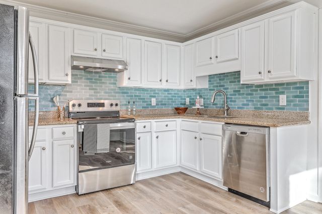 233 N Pandora Drive, Goose Creek, SC 29445