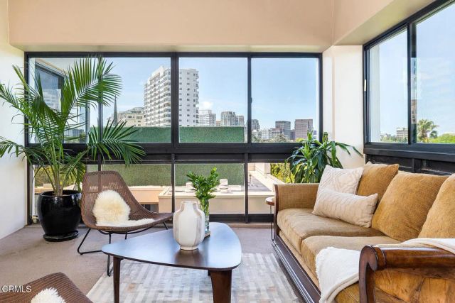 10445 Wilshire Boulevard 604, Los Angeles, CA 90024