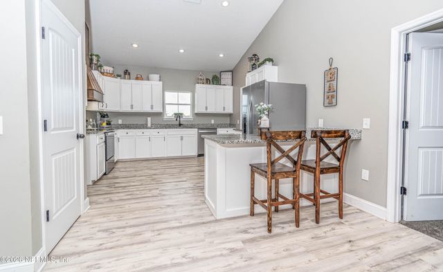 11630 SILVER MEADOW Drive, Glen St. Mary, FL 32040