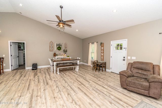 11630 SILVER MEADOW Drive, Glen St. Mary, FL 32040