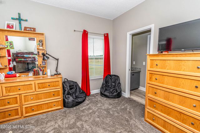 11630 SILVER MEADOW Drive, Glen St. Mary, FL 32040